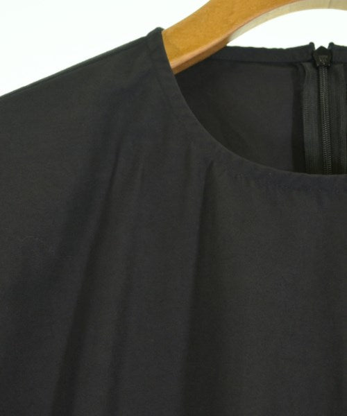 THERIACA เสื้อสตรี