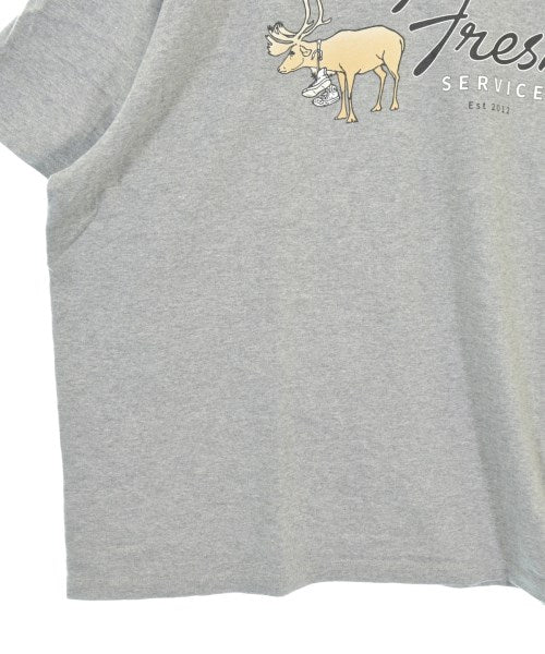 FreshService เสื้อยืด/เสื้อท็อปส์