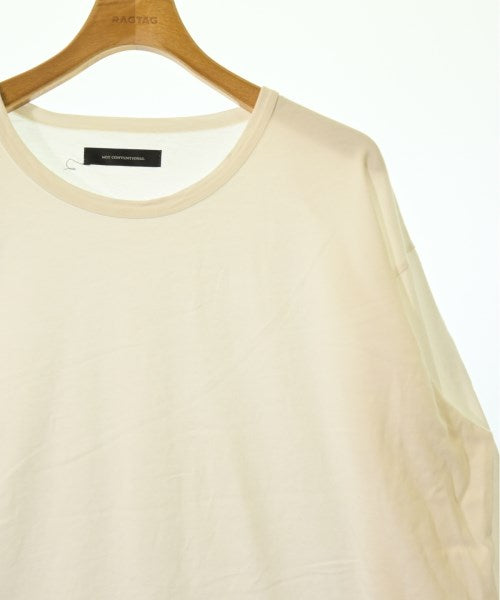 NOT CONVENTIONAL เสื้อยืด/เสื้อท็อปส์