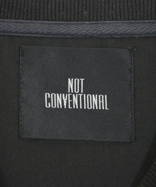 NOT CONVENTIONAL เสื้อลำลอง