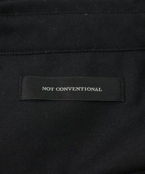 NOT CONVENTIONAL เสื้อลำลอง