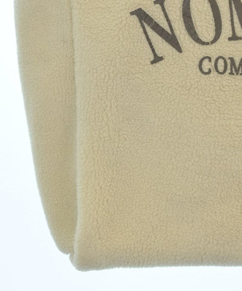 NOMADIS กระเป๋าถือขนาดใหญ่