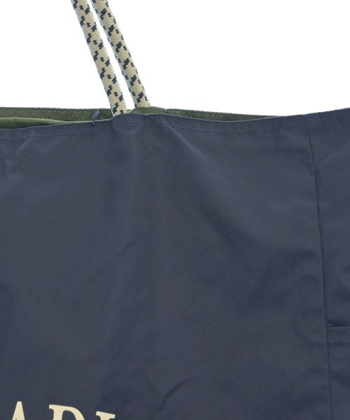 NOMADIS กระเป๋าถือขนาดใหญ่