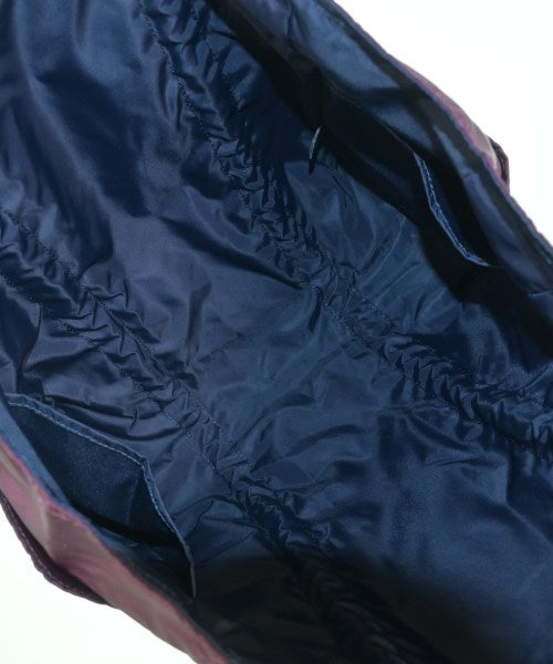 NOMADIS กระเป๋าถือขนาดใหญ่