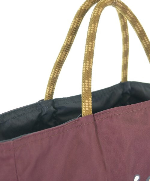 NOMADIS กระเป๋าถือขนาดใหญ่