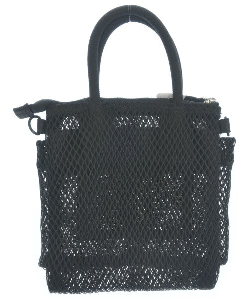 NOMADIS กระเป๋าถือขนาดใหญ่