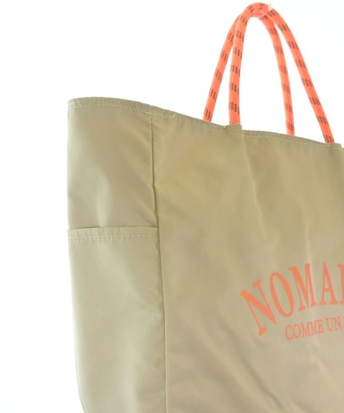 NOMADIS กระเป๋าถือขนาดใหญ่