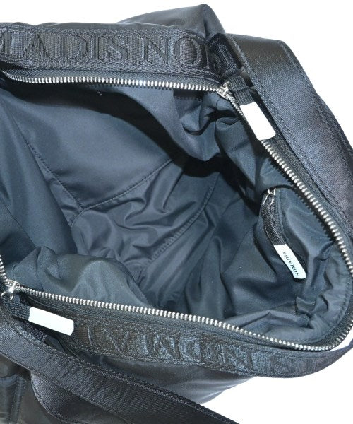 NOMADIS กระเป๋าสะพาย