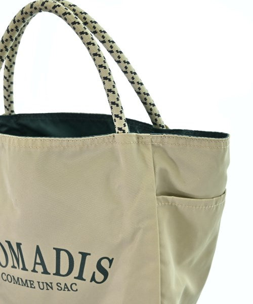 NOMADIS กระเป๋าถือขนาดใหญ่