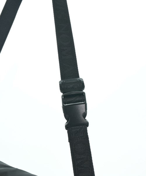 NOMADIS กระเป๋าสะพาย