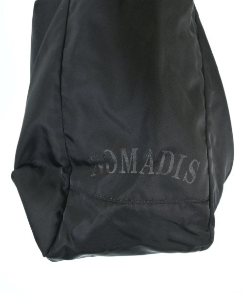 NOMADIS กระเป๋าสะพาย