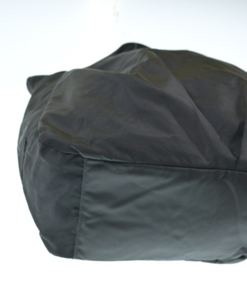 NOMADIS กระเป๋าสะพาย