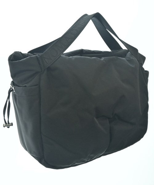 NOMADIS กระเป๋าสะพาย