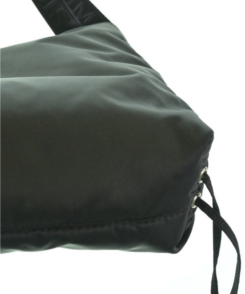 NOMADIS กระเป๋าสะพาย