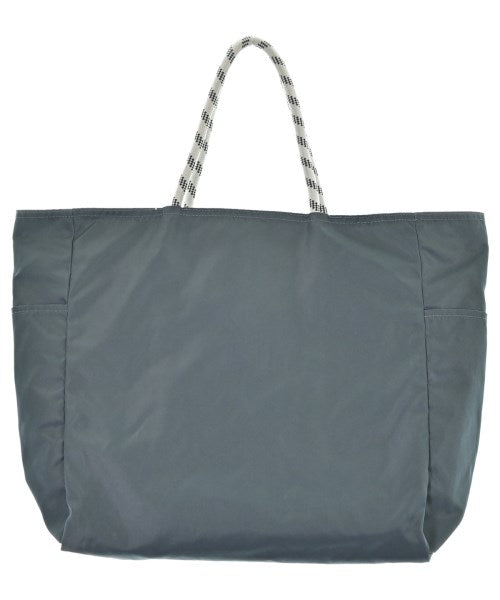 NOMADIS กระเป๋าถือขนาดใหญ่