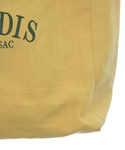 NOMADIS กระเป๋าถือขนาดใหญ่