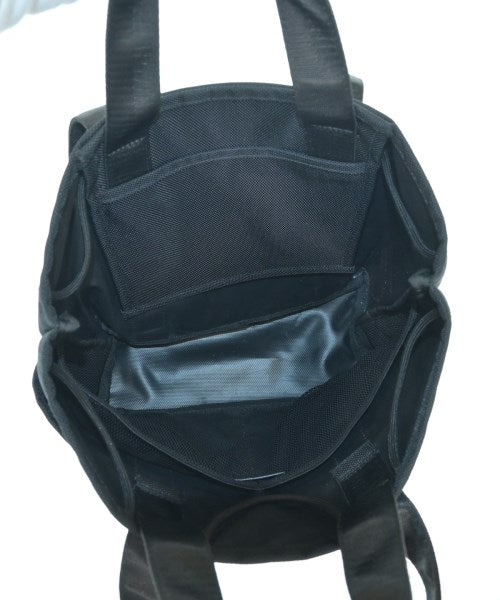 NOMADIS กระเป๋าถือขนาดใหญ่