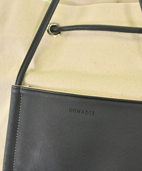 NOMADIS กระเป๋าถือขนาดใหญ่