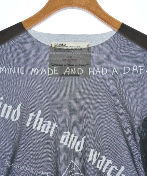 DAIRIKU เสื้อยืด/เสื้อท็อปส์