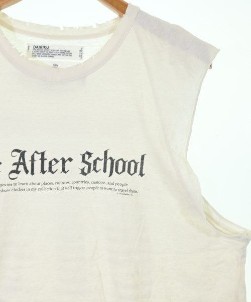DAIRIKU เสื้อยืด/เสื้อท็อปส์