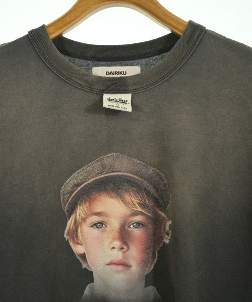 DAIRIKU เสื้อยืด/เสื้อท็อปส์
