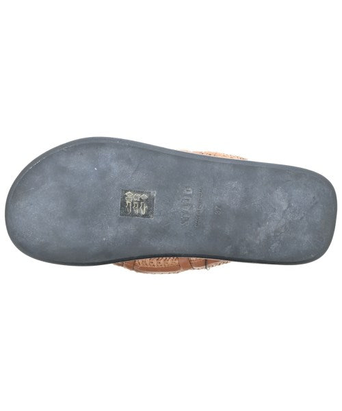 STAUD รองเท้าแตะ