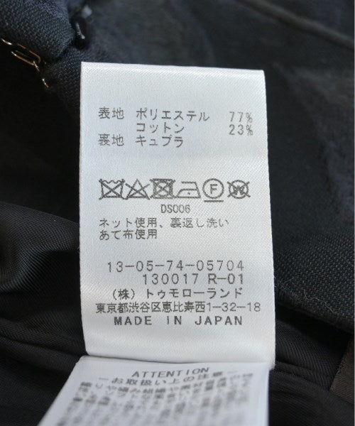 TOMORROWLAND collection กระโปรงยาวถึงเข่า