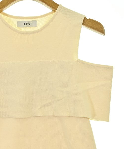AKTE เสื้อกันหนาว