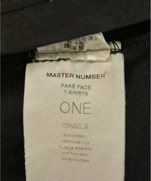 MASTER NUMBER เสื้อยืด/เสื้อท็อปส์