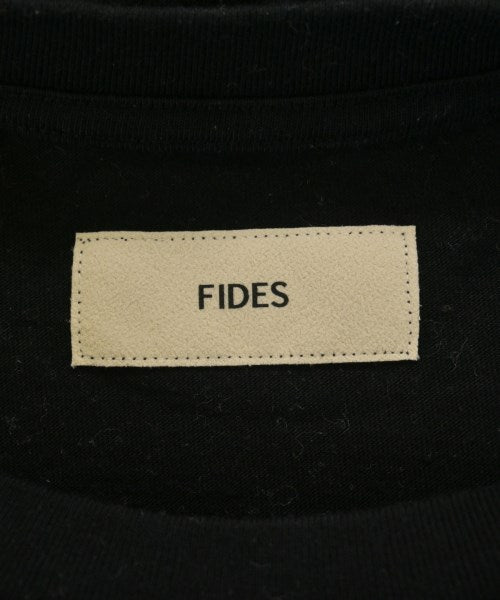 FIDES เสื้อยืด/เสื้อท็อปส์
