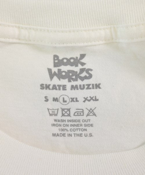 BOOK WORKS เสื้อยืด/เสื้อท็อปส์