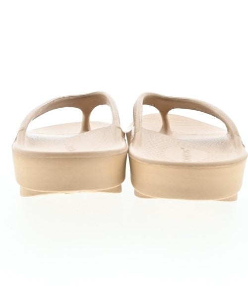 OOFOS รองเท้าแตะ