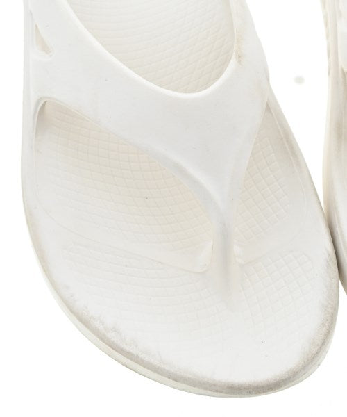 OOFOS รองเท้าแตะ