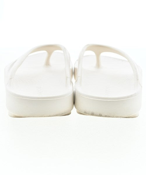 OOFOS รองเท้าแตะ