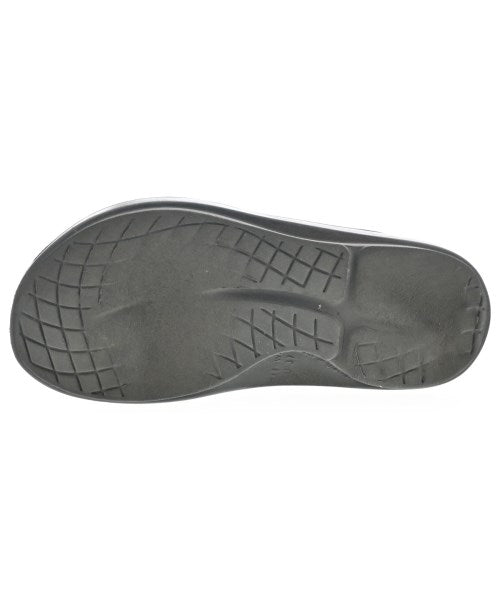 OOFOS รองเท้าแตะ