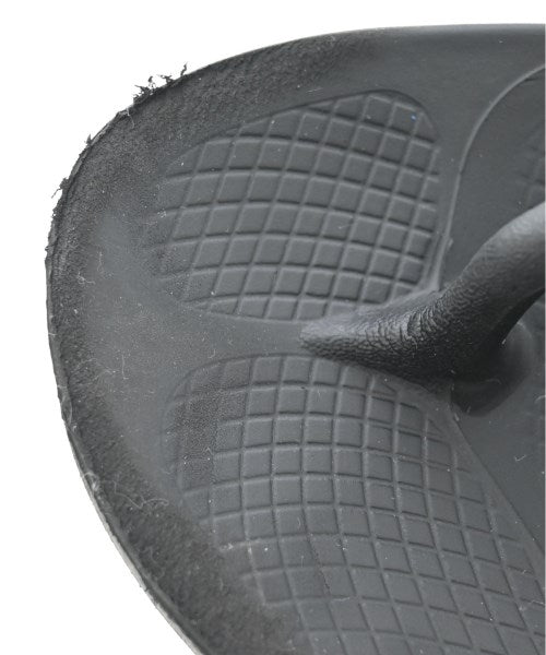 OOFOS รองเท้าแตะ