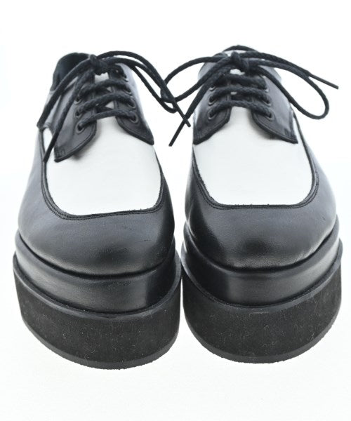 ph7+ รองเท้า อื่น