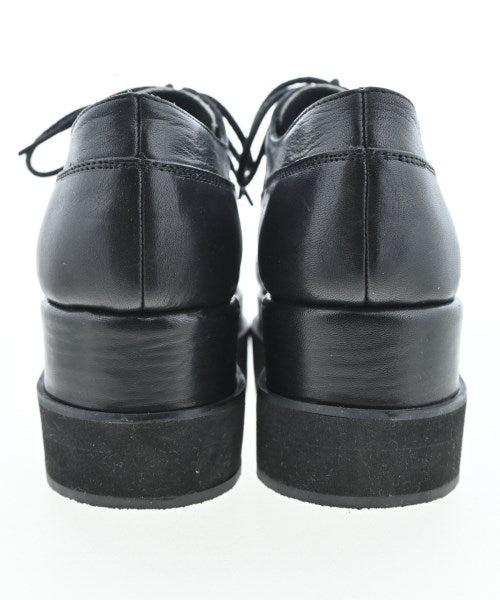 ph7+ รองเท้า อื่น