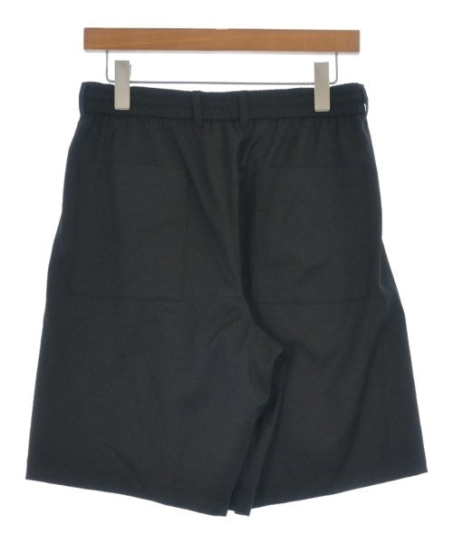 Lownn กางเกงขาสั้น