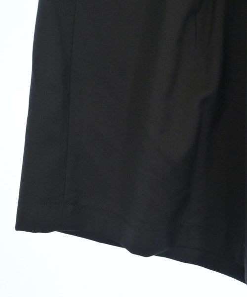 Lownn กางเกงขาสั้น