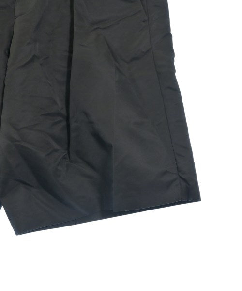 Lownn กางเกงขาสั้น