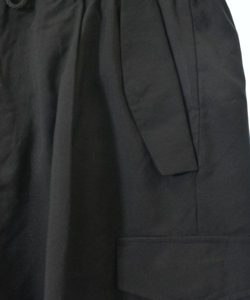 Lownn กางเกงขาสั้น