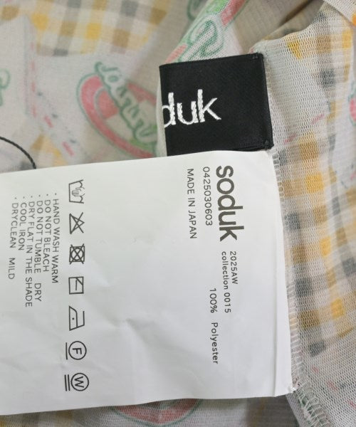 soduk เสื้อยืด/เสื้อท็อปส์