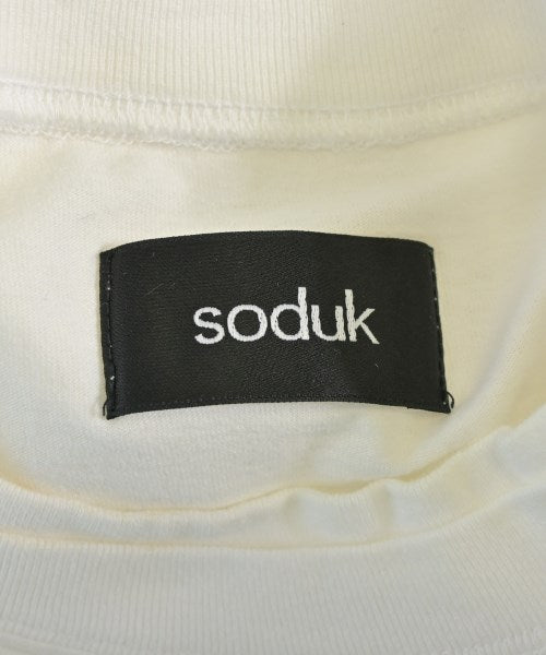 soduk เสื้อยืด/เสื้อท็อปส์