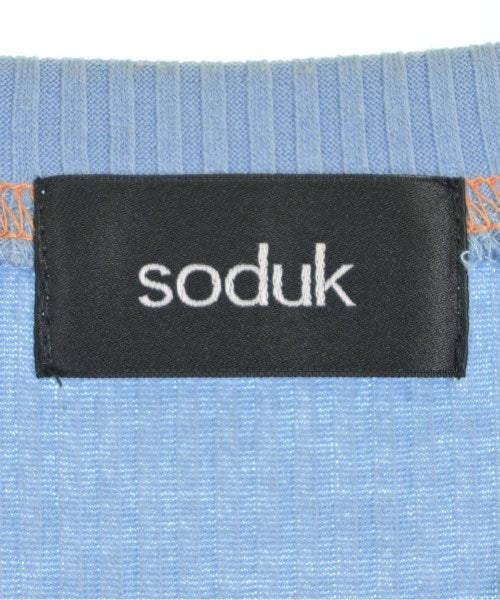 soduk เสื้อยืด/เสื้อท็อปส์