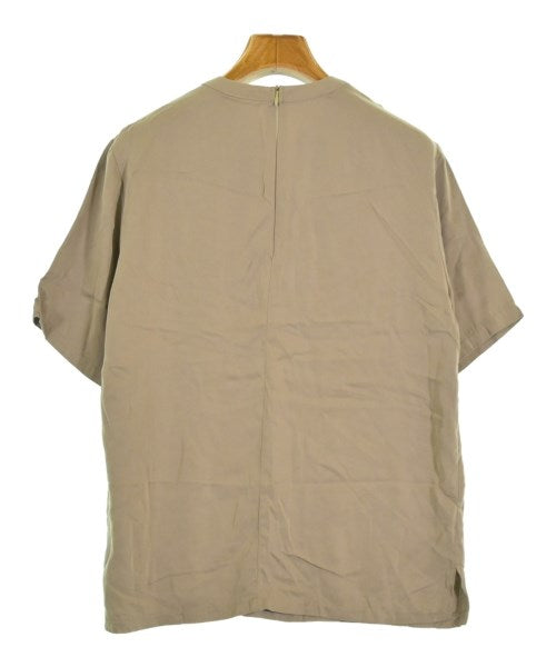 Na.e เสื้อสตรี