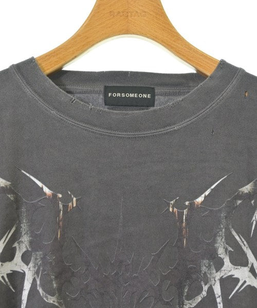 FORSOMEONE เสื้อยืด/เสื้อท็อปส์