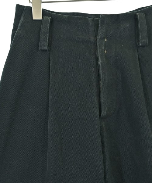 ECOLE DE CURIOSITES ชิโน่