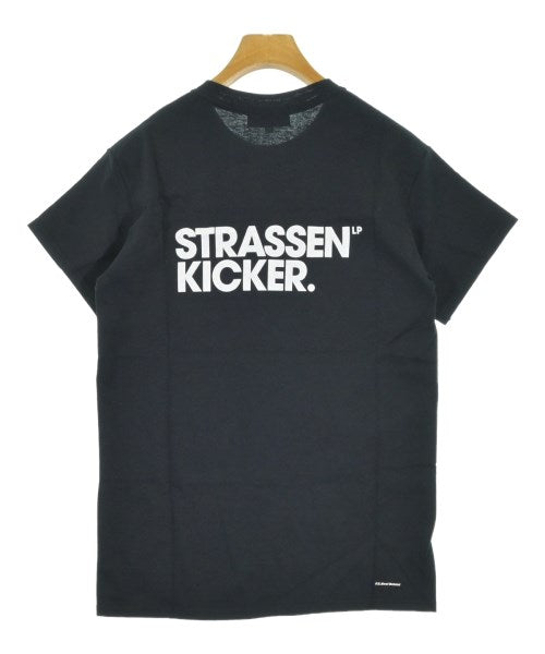 STRASSENKICKER. เสื้อยืด/เสื้อท็อปส์