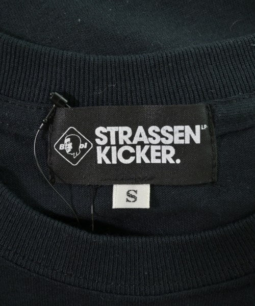 STRASSENKICKER. เสื้อยืด/เสื้อท็อปส์